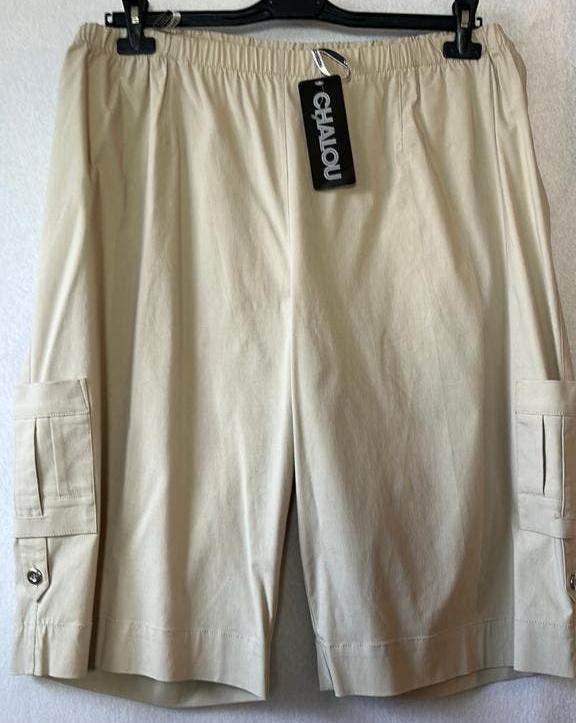 Chalou beige stretch bermuda 54, Kleding | Dames, Verzenden, Nieuw, Beige, Broek of Spijkerbroek