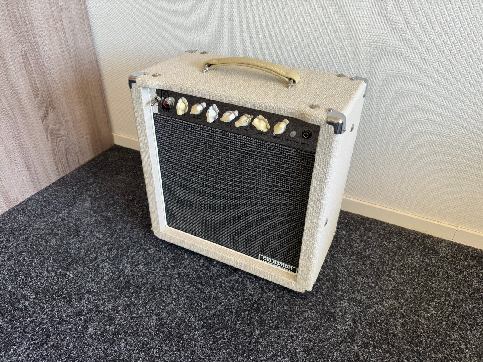 Harley Benton Tube Amp 15W, Ophalen, Zo goed als nieuw, Gitaar, Minder dan 50 watt