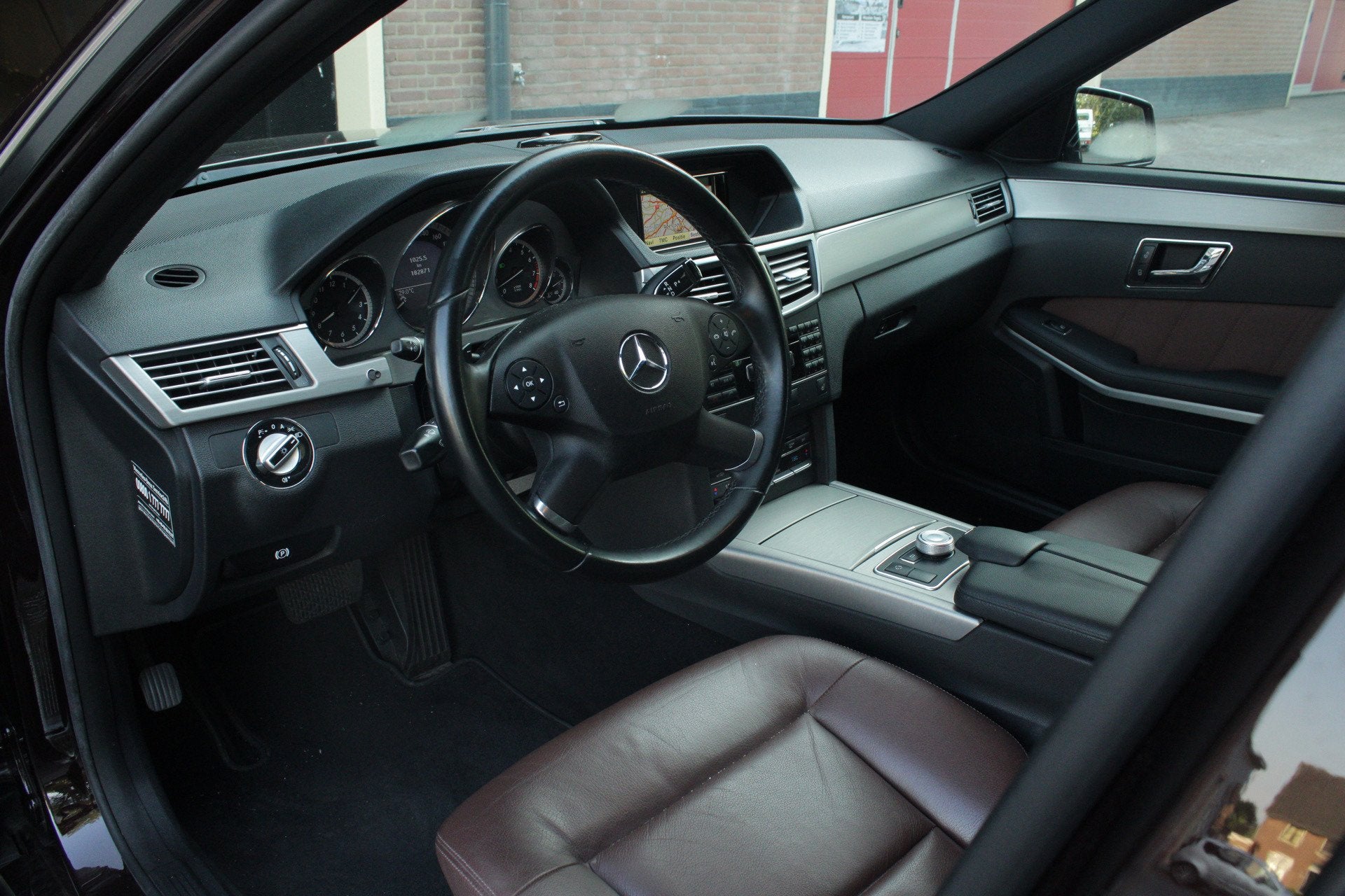 Mercedes-Benz E-klasse 350 Avantgarde |Leder|Xenon|Uniek|, Auto's, Automaat, Euro 5, Achterwielaandrijving, Gebruikt