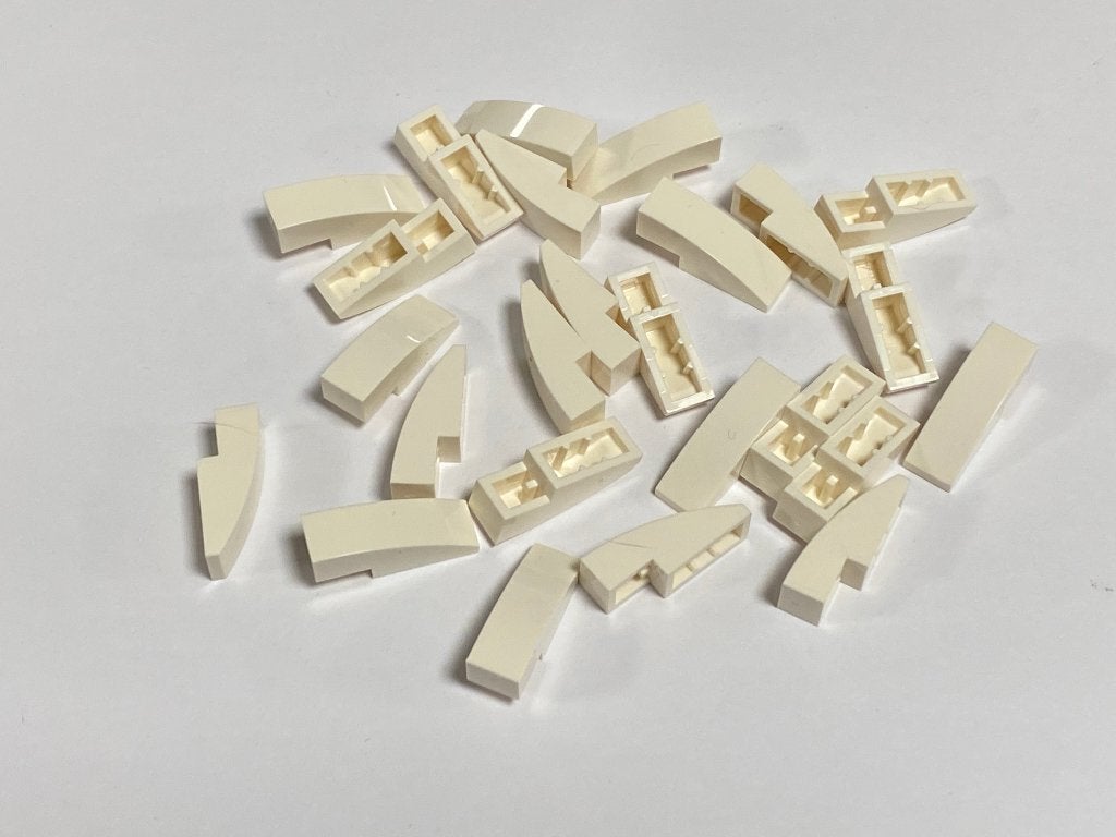Partij 25x 3x1 gebogen Lego dakpannen in diverse kleuren