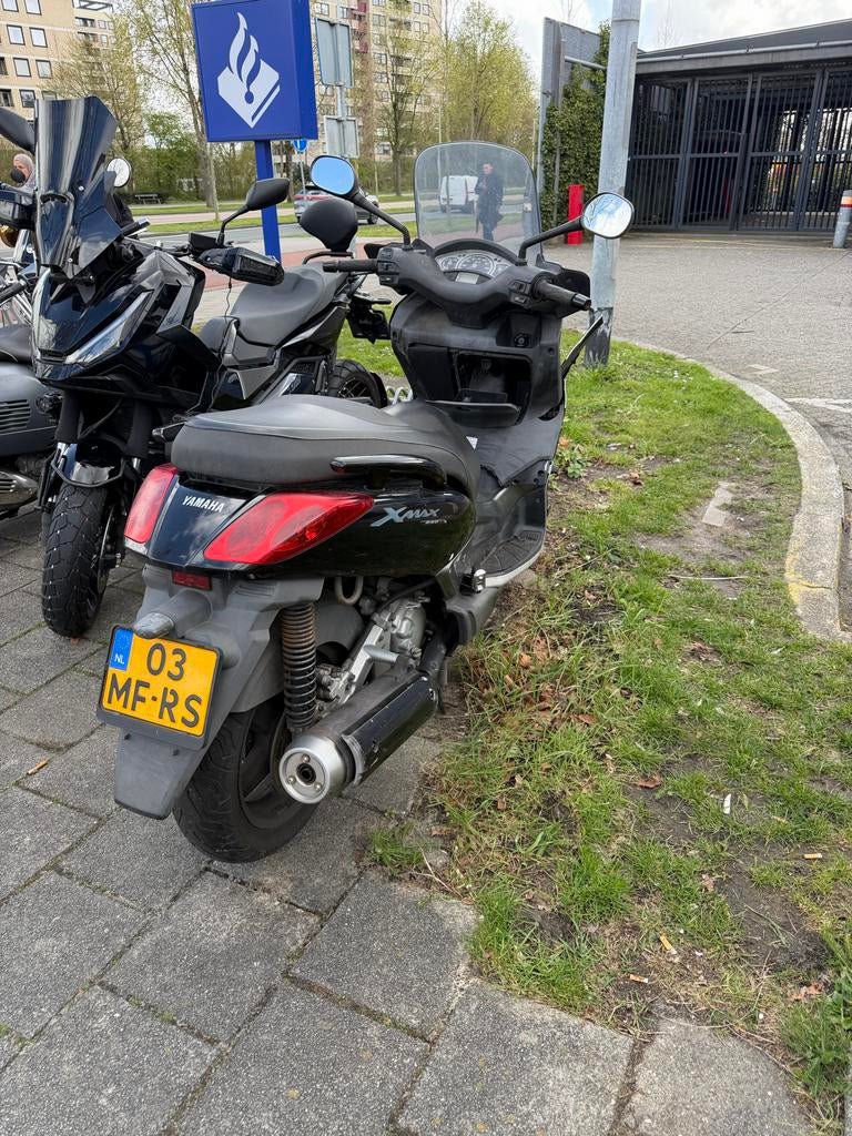 Yamaha X-max 250 - project/onderdelen, Ophalen