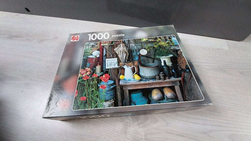 Puzzel tuinhoekje, Hobby en Vrije tijd, Ophalen of Verzenden, 500 t/m 1500 stukjes, Gebruikt