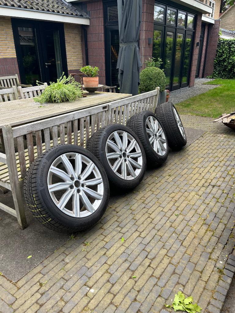 Originele set Audi A6 C8 wielen met winterbanden winterset, Banden en Velgen, Winterbanden, Personenwagen, Ophalen