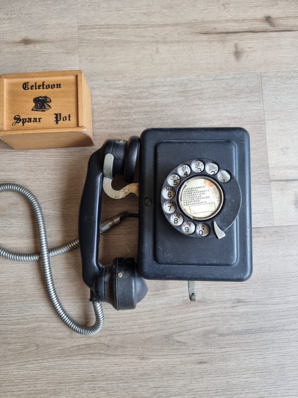 Antieke Bakelieten Wandtelefoon met Originele Draaischijf, Ophalen