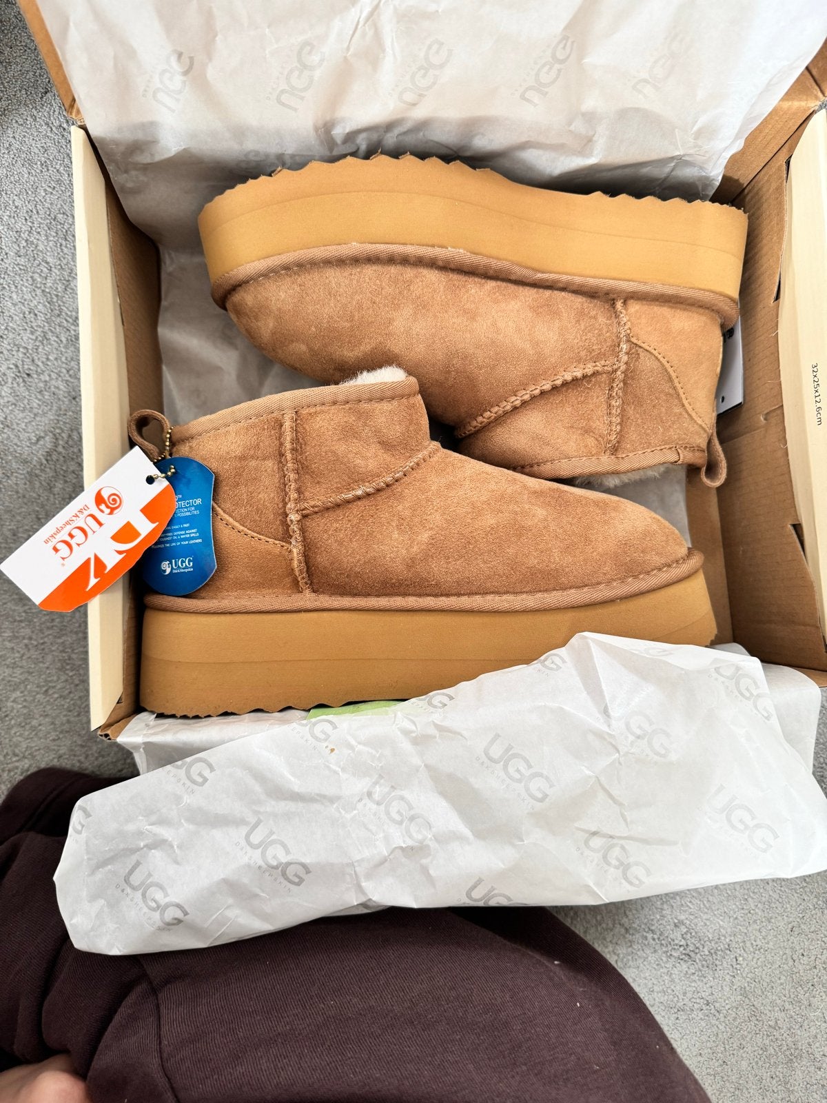 Ugg D&K Sheepskin Ultra Mini Platform Laarzen, Kleding | Dames, Ophalen of Verzenden, Nieuw, Bruin, Lage of Enkellaarzen