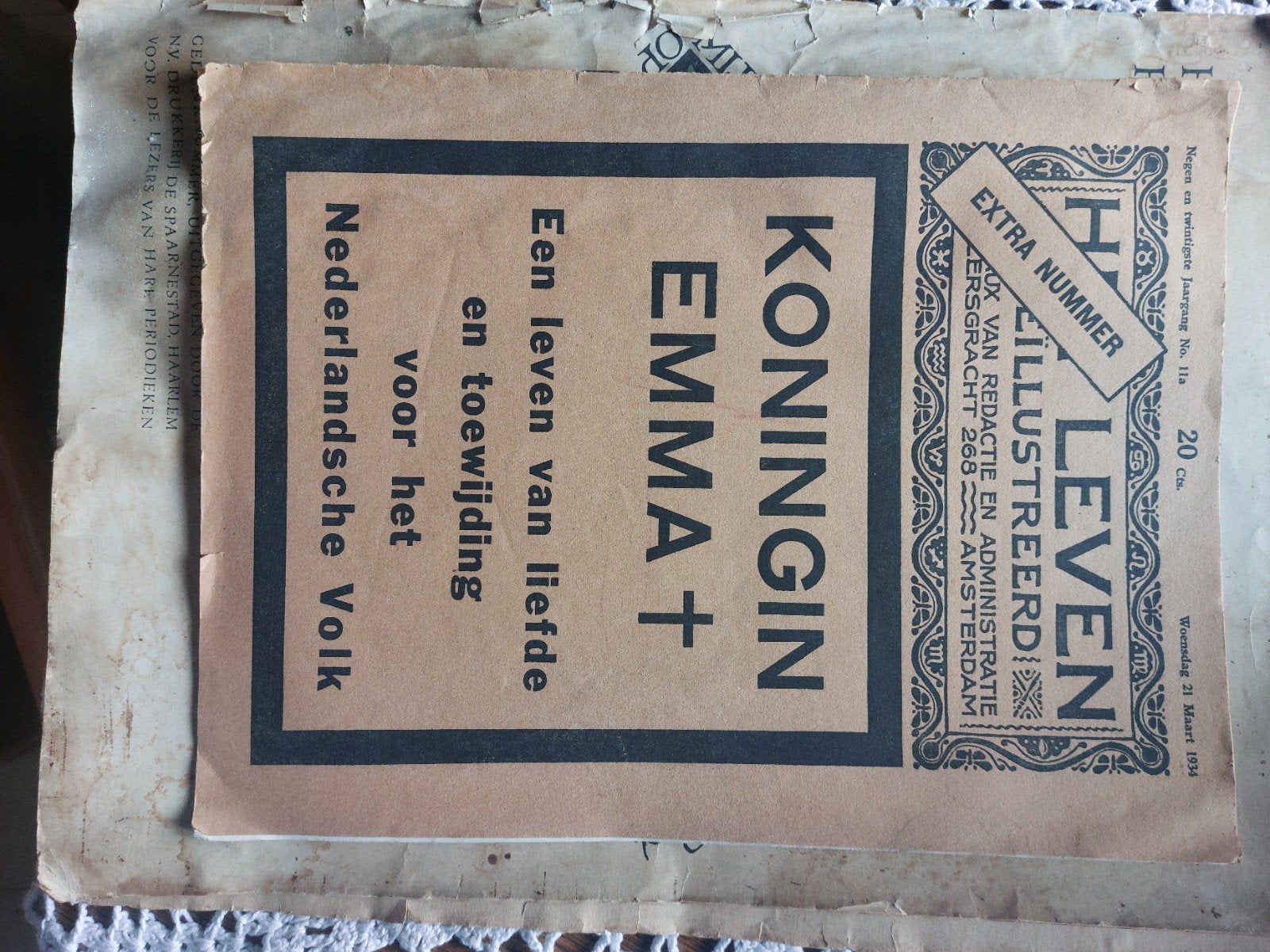 Te koop: boekje over koningin Emma en verloving en trouwen J, Verzamelen, Koninklijk Huis en Royalty, Ophalen of Verzenden, Gebruikt