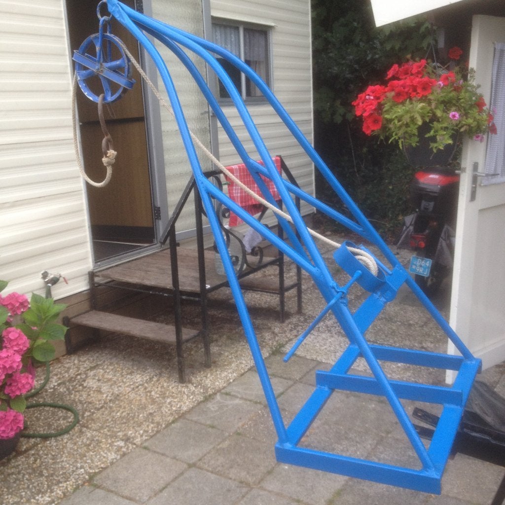 Takel met lier voor op skelter, Ophalen, Gebruikt, Berg