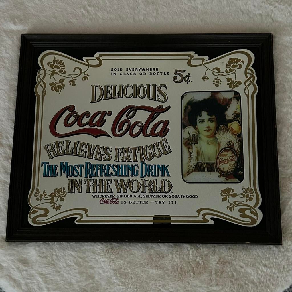 Prachtige Coca Cola spiegel in lijst 55x45 cm SPOTPRIJS!!!, Ophalen of Verzenden, Rechthoekig, 50 tot 100 cm, Minder dan 100 cm