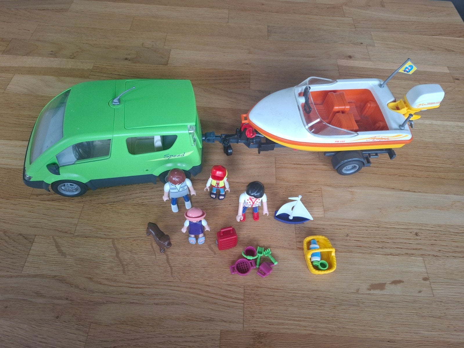 Playmobil Gezinswagen met boot 4144, Ophalen of Verzenden