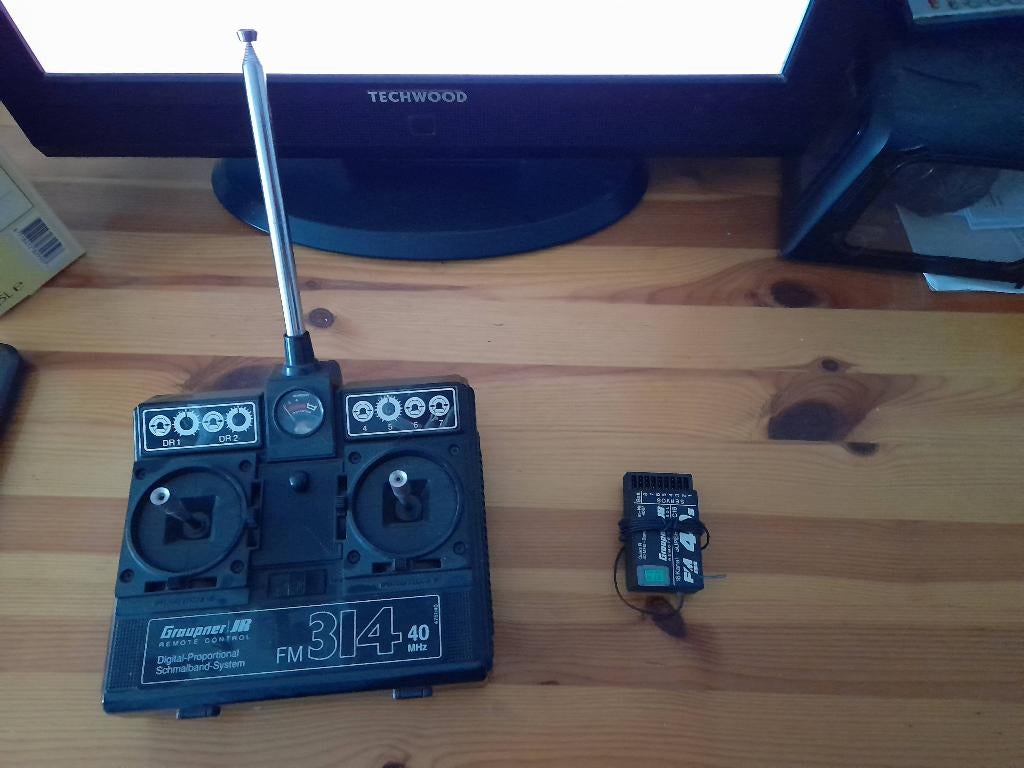 Graupner JR Fm-314 40mhz zenderset, Hobby en Vrije tijd, Ophalen, Zo goed als nieuw, Groter dan 1:32, Overige merken