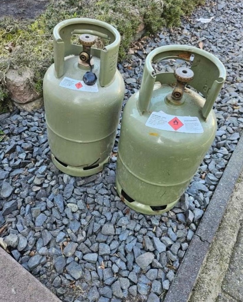 Lege gasflessen, Ophalen, Gebruikt