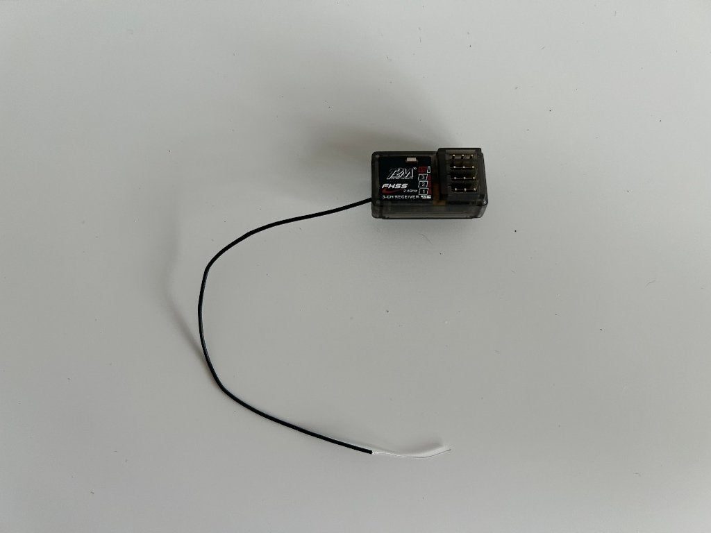 T2M 3 channel 2,4ghz ontvanger rc, Hobby en Vrije tijd, Ophalen of Verzenden, Gebruikt, Overige schalen, Onderdeel