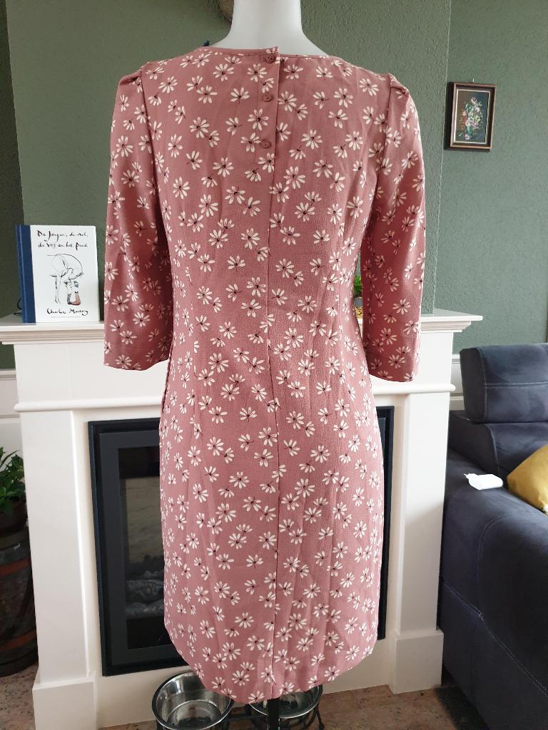 Terre Bleue oud roze bloemen jurkje jurk 36 S, Zo goed als nieuw, Knielengte, Roze, Maat 36 (S)