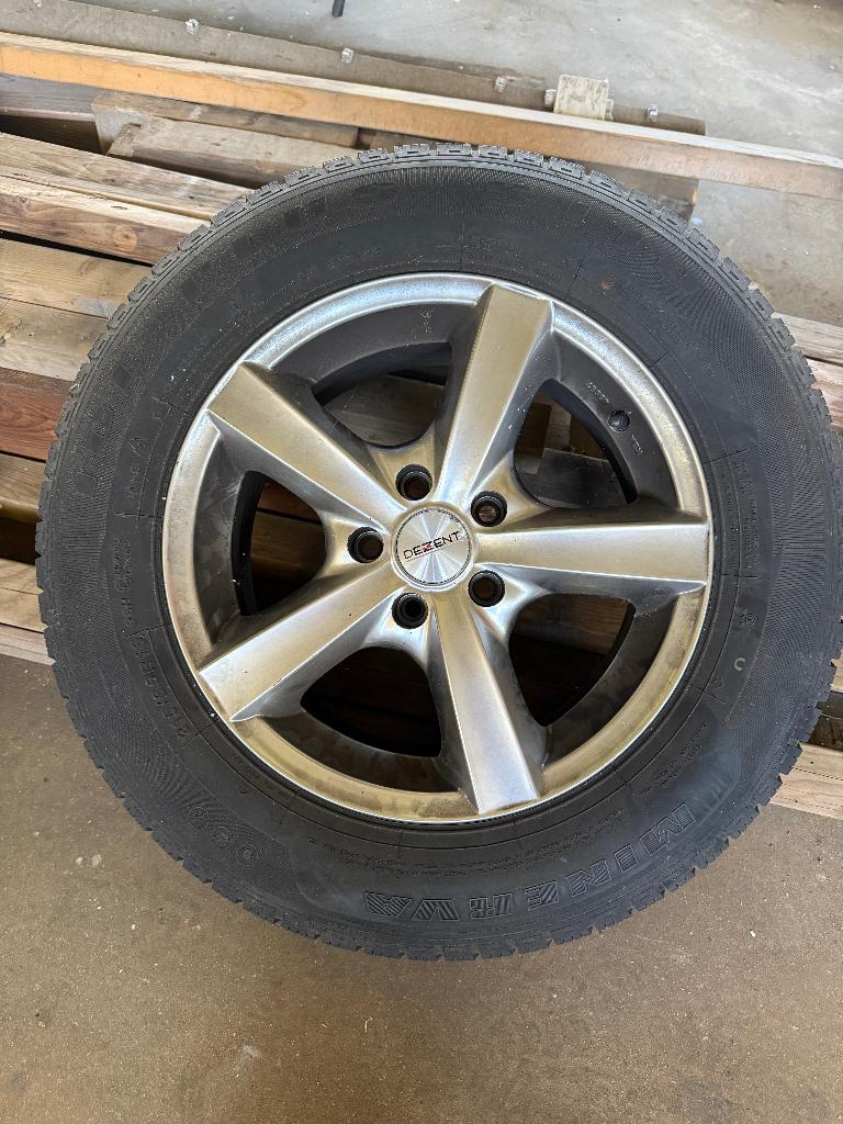 4x Winterbanden + Dezent Velgen 215/65 R16, Auto-onderdelen, Banden en Velgen, Ophalen, 16 inch, Banden en Velgen, Winterbanden
