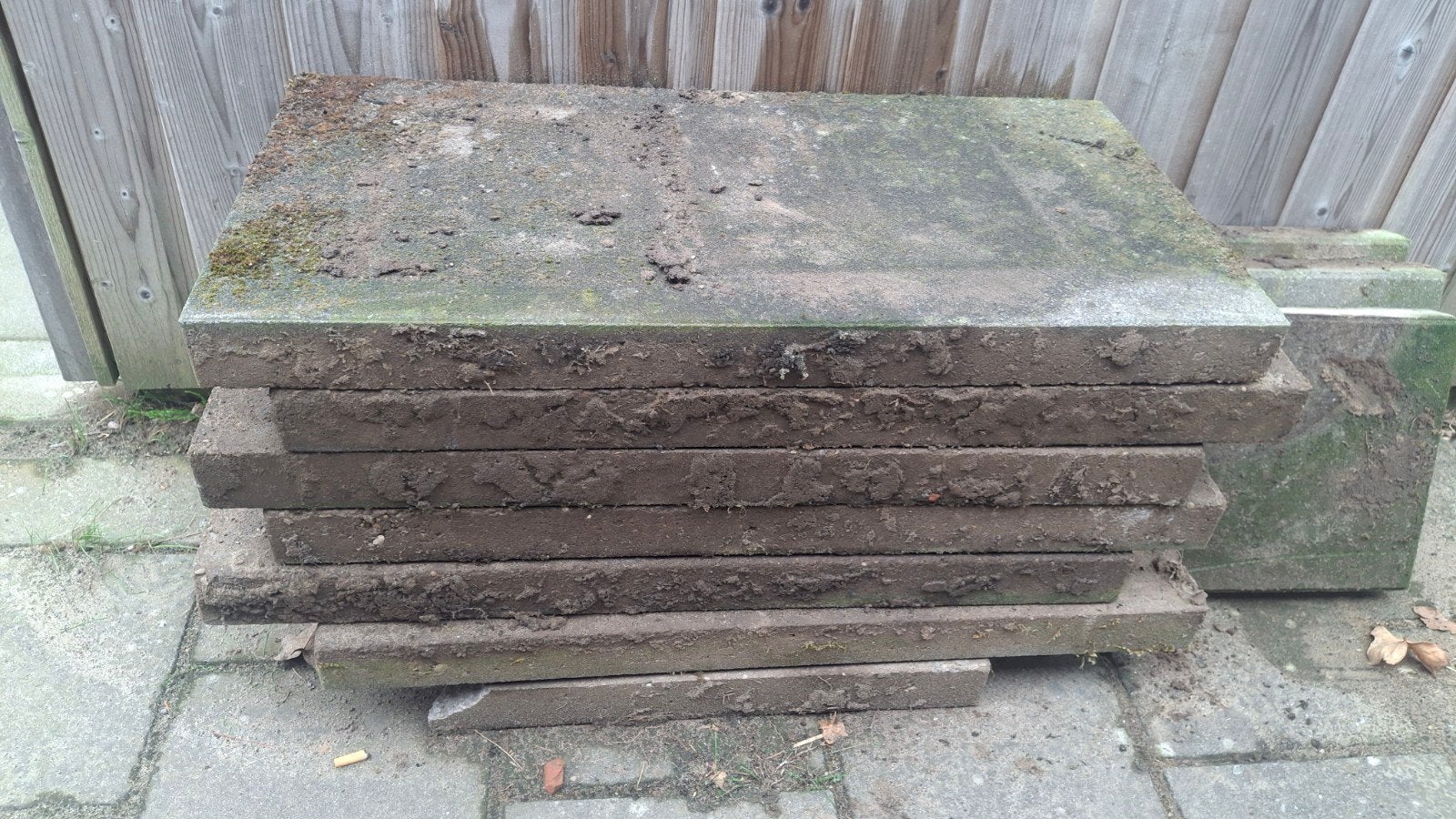 Gratis 6 gebruikte terrastegels - 80x40 cm, Tuin en Terras, Ophalen, Gebruikt, Minder dan 5 m², Beton