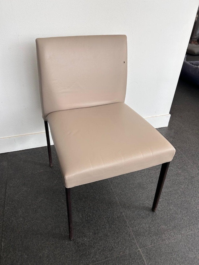 Arper italiaanse design eetkamer stoelen, 8 stuks, Huis en Inrichting, Stoelen, Ophalen, Overige materialen, Gebruikt, Overige kleuren