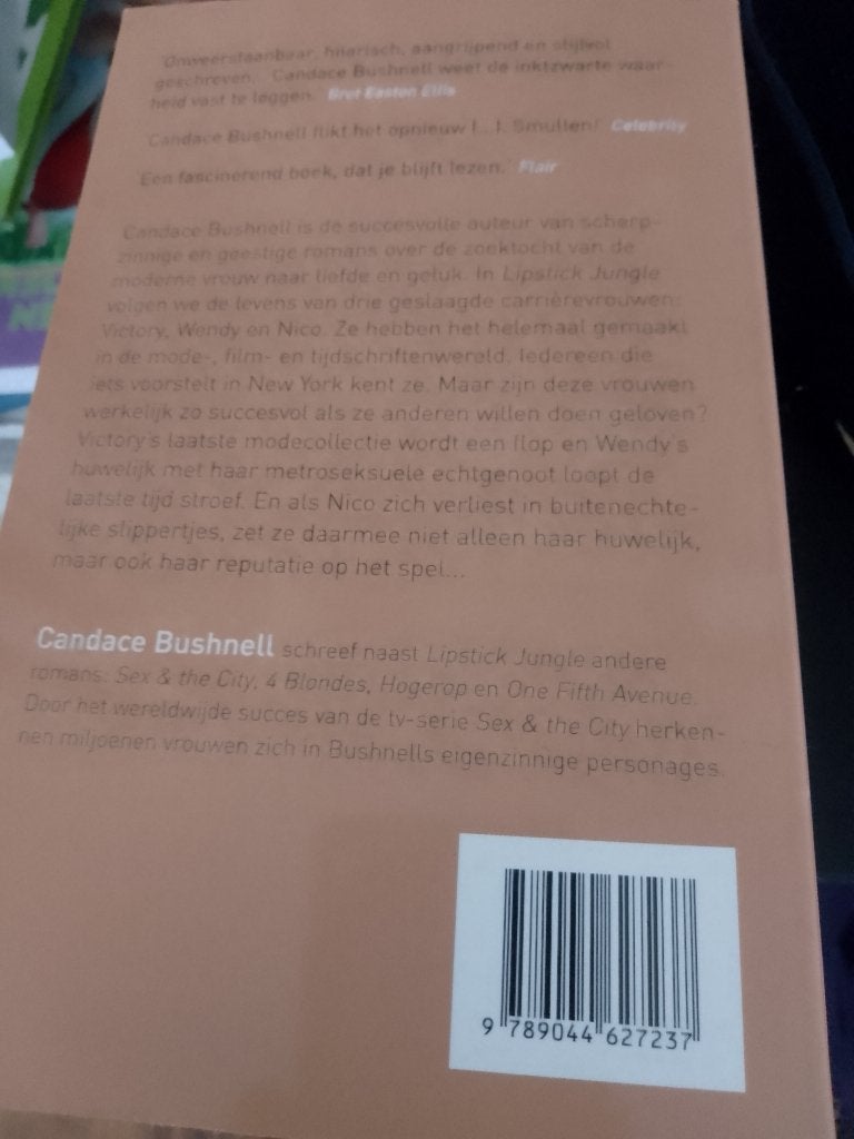 boek  lipstick jungle  bushnell, Ophalen, Zo goed als nieuw