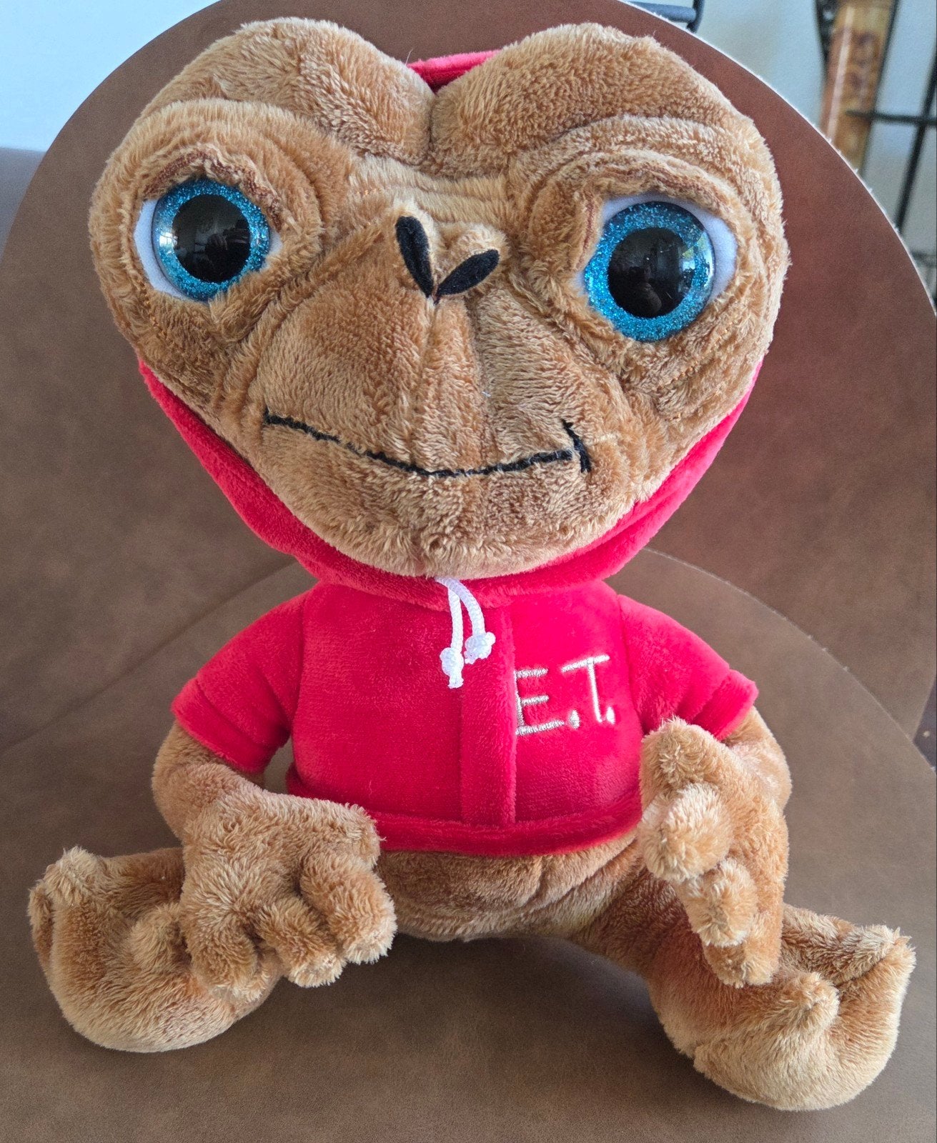 E.T. knuffel met rode hoodie - The Extra-Terrestrial, Kinderen en Baby's, Overige merken, Overige typen, Zo goed als nieuw, Middelgroot (20 tot 80 cm)