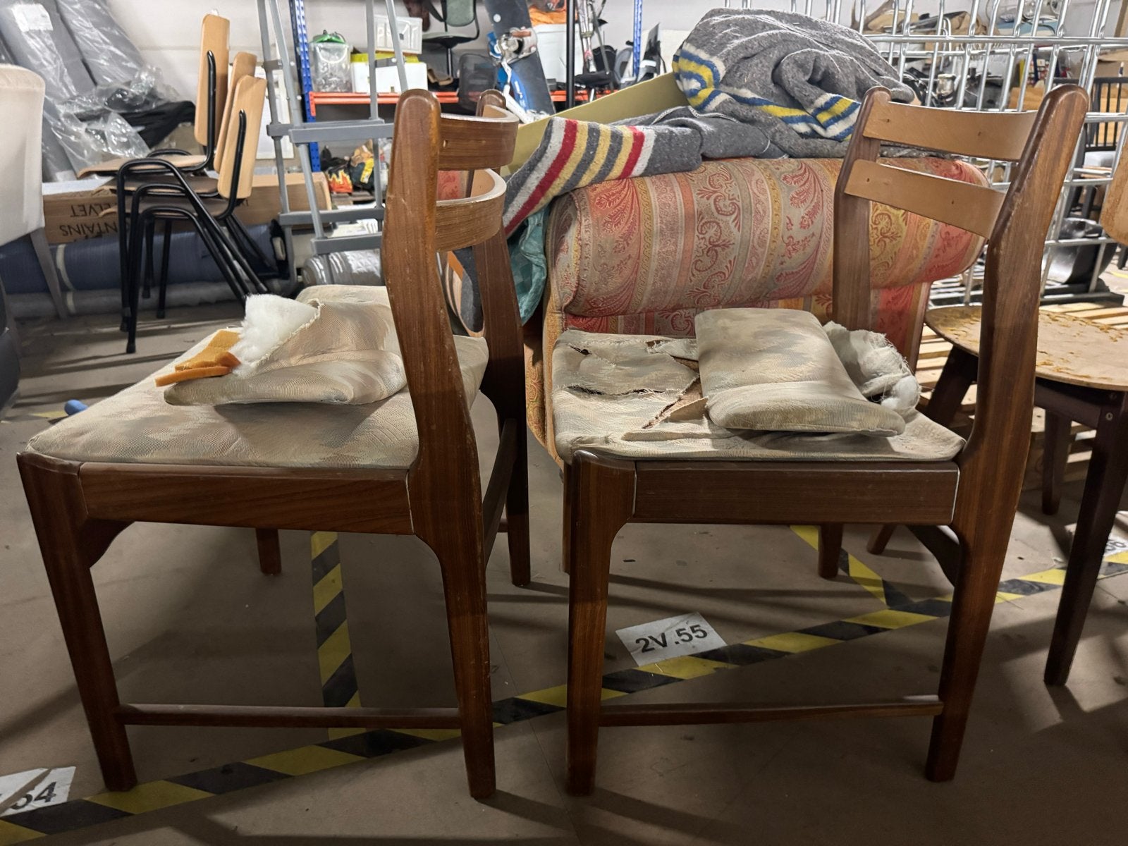 Diverse jaren 50/60 stoelen voor de hobbyist, Ophalen
