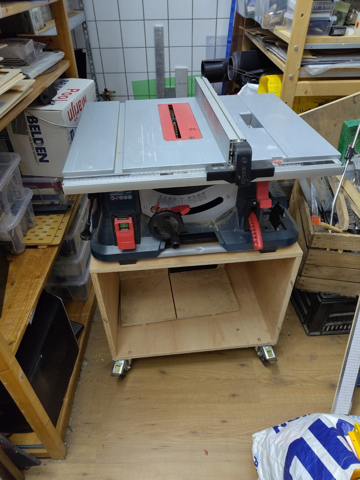 Bosch GTS 635-216 Tafelzaag op onderstel, Ophalen, Cirkelzaag, 70 mm of meer, Zo goed als nieuw