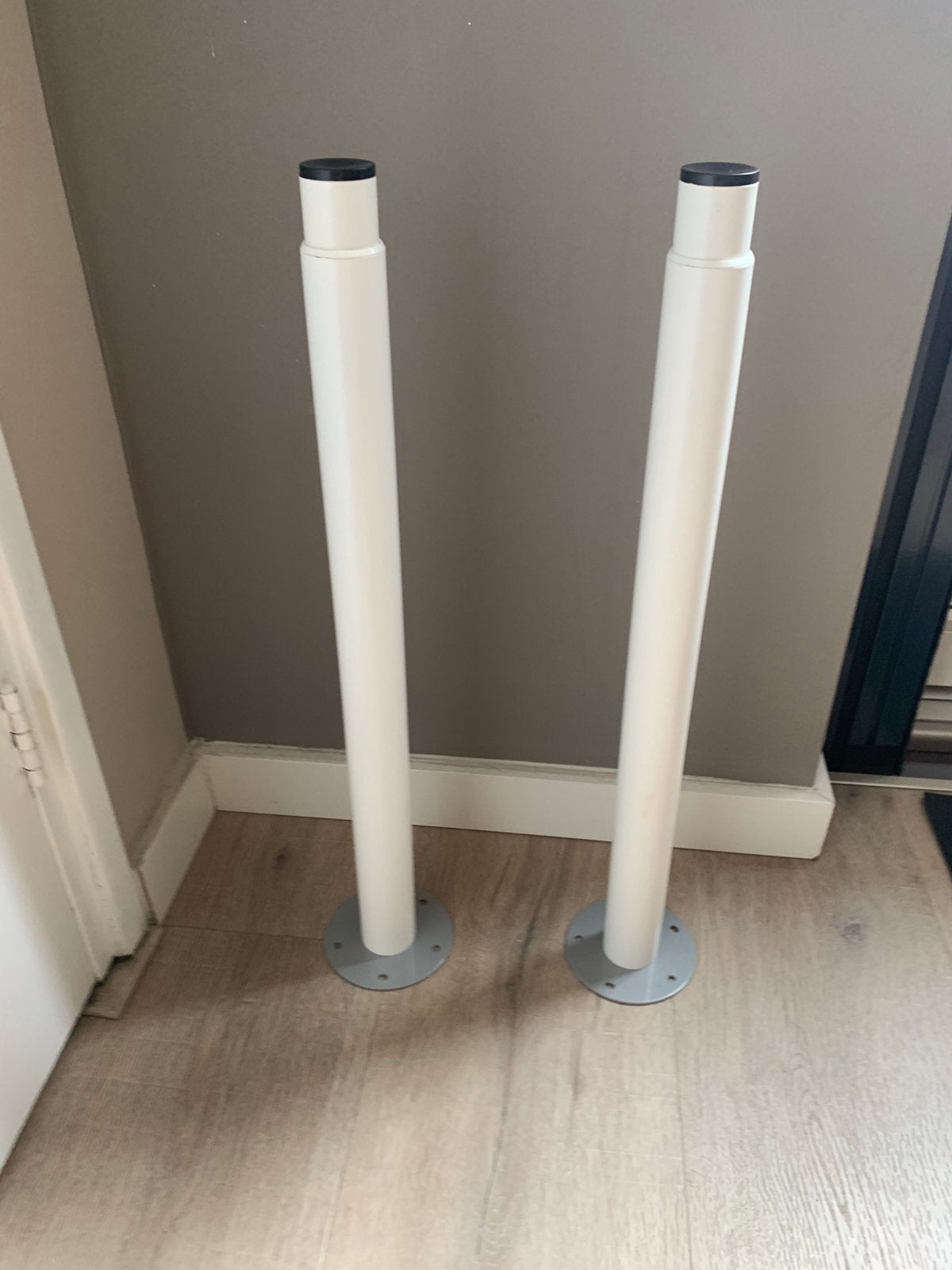 OLOV verstelbare poten, wit, van de Ikea €15,00, Ophalen, Minder dan 50 cm, 50 tot 100 cm, Rond