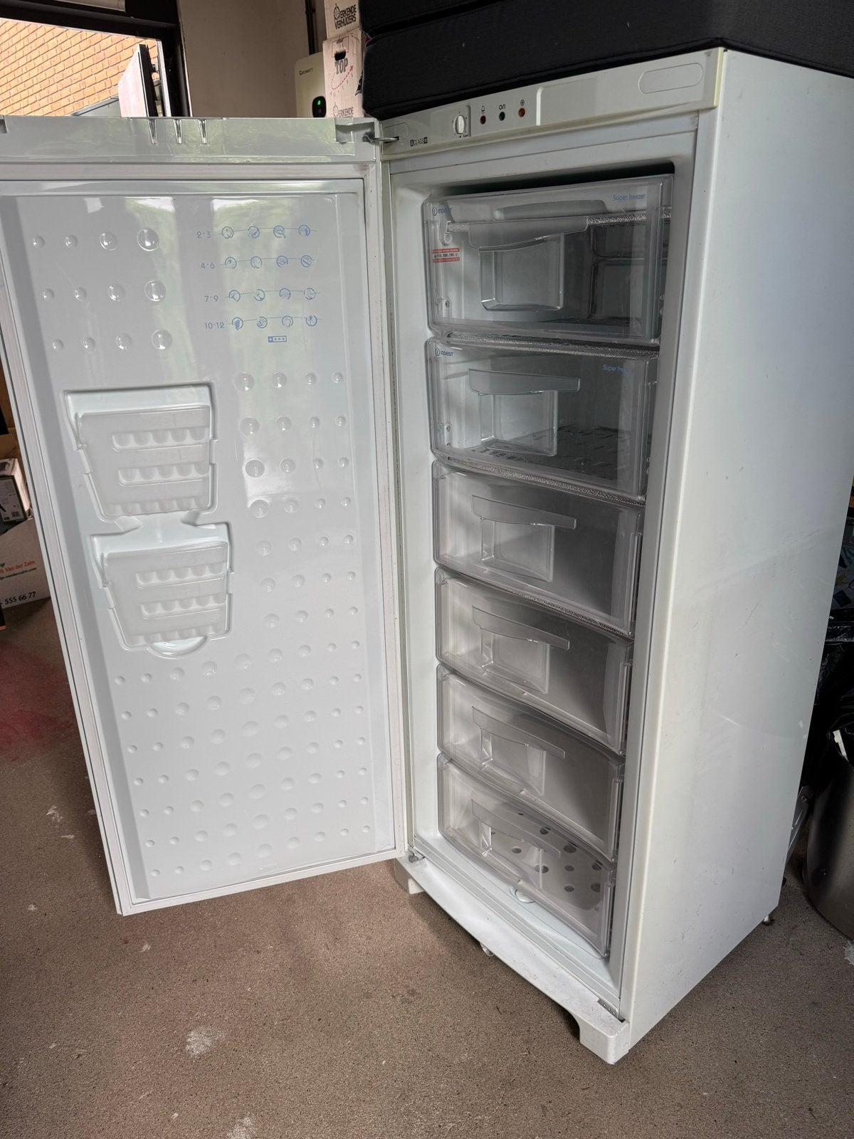 Indesit UFA 430 Vrijstaande Vrieskast - Goede Staat, Witgoed en Apparatuur, Vriezers en Diepvrieskisten, Gebruikt, Minder dan 60 cm