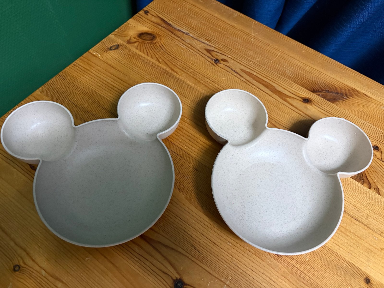 Mickey Mouse borden - set van 2, Huis en Inrichting, Keuken | Servies, Kunststof, Overige merken, Ophalen of Verzenden, Zo goed als nieuw