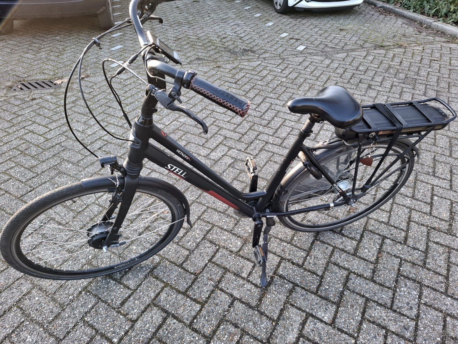 Stella elektrische fiets, Ophalen