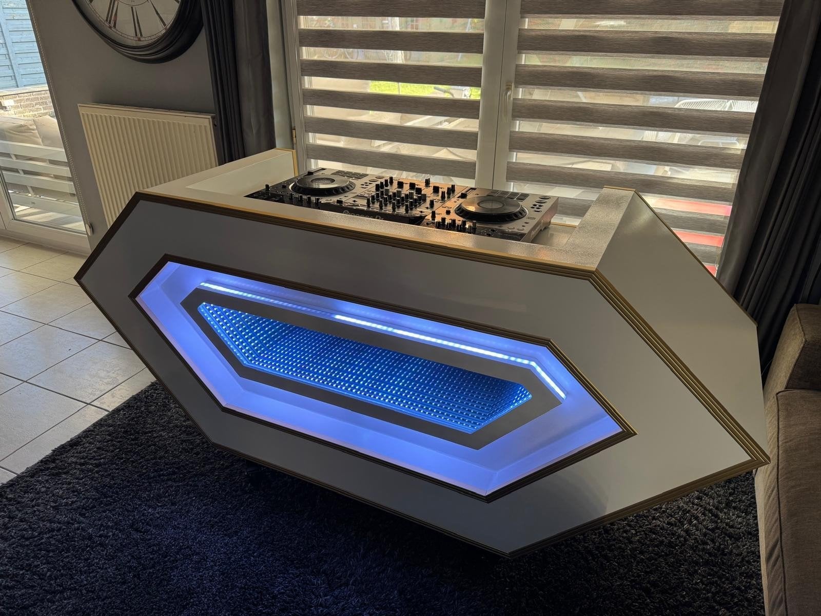 Unieke Handgemaakte DJ Booth met LED Verlichting  Dj Meubel, Ophalen of Verzenden, Zo goed als nieuw, Pioneer