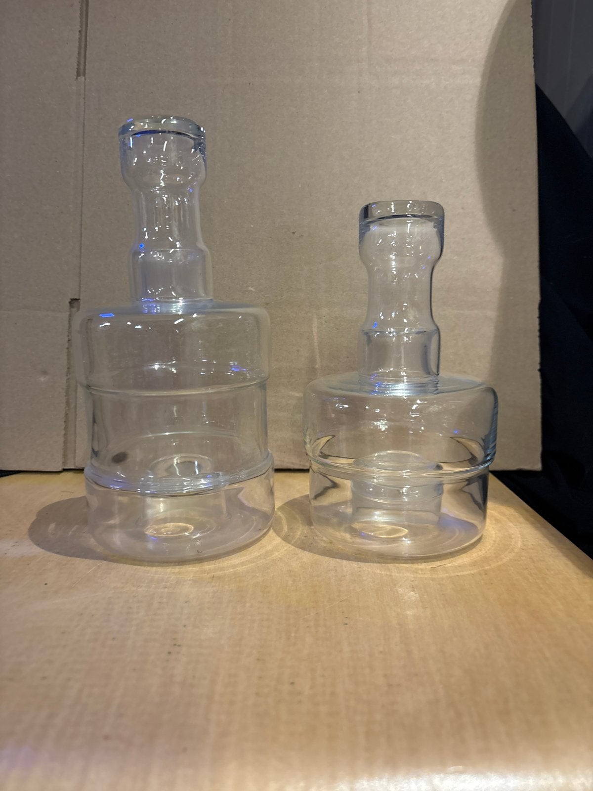 Set van 2 stapelbare glazen karaffen, Ophalen of Verzenden
