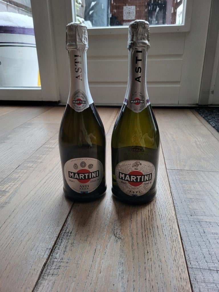 2 flessen Asti van Martini, Verzamelen, Ophalen of Verzenden, Nieuw, Frankrijk, Overige typen