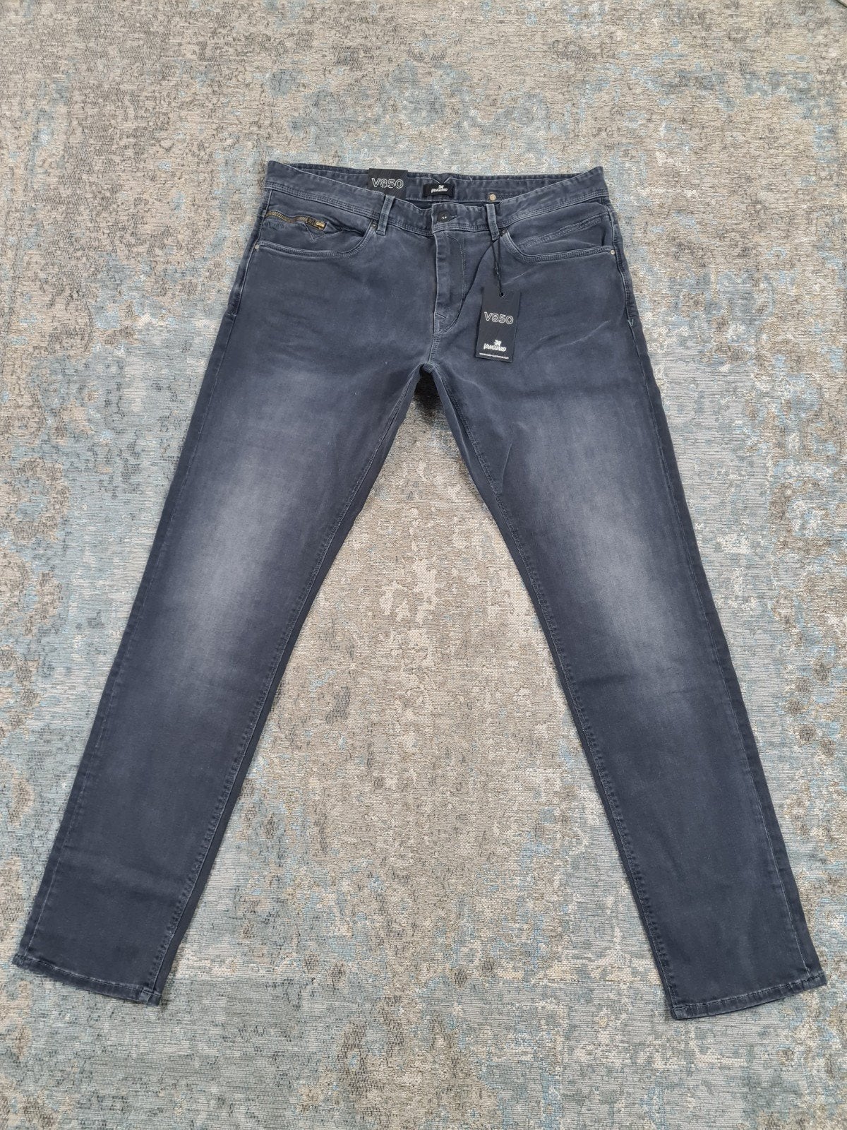 Vanguard V850 Slim W38 L34 NIEUW STRETCH Bronno3834 Grijs

F, W36 - W38 (confectie 52/54), New Yorkstraat 50, 1175 RD Lijnden