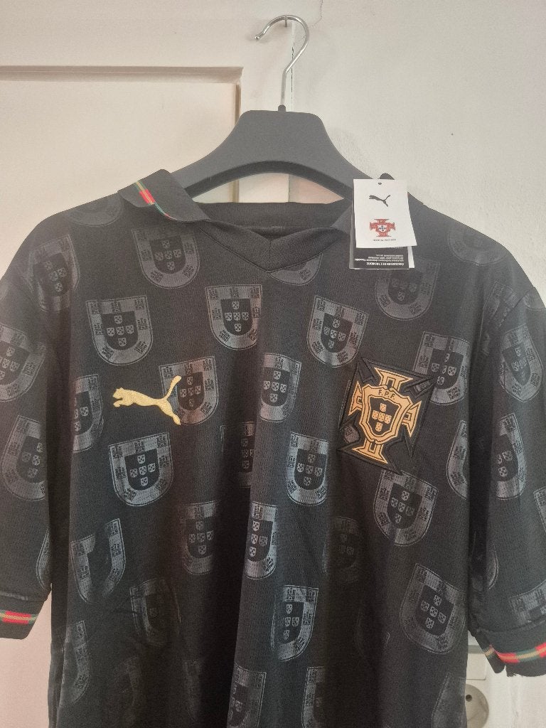 Te koop voetbalshirt Puma maat L, Maat L, Ophalen of Verzenden, Nieuw, Shirt