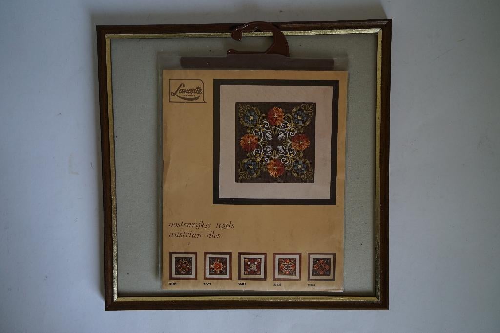 vintage lanarte tegel 33423 borduurpakket dmc holland bruin, Ophalen of Verzenden, Nieuw, Handborduren, Borduurpakket