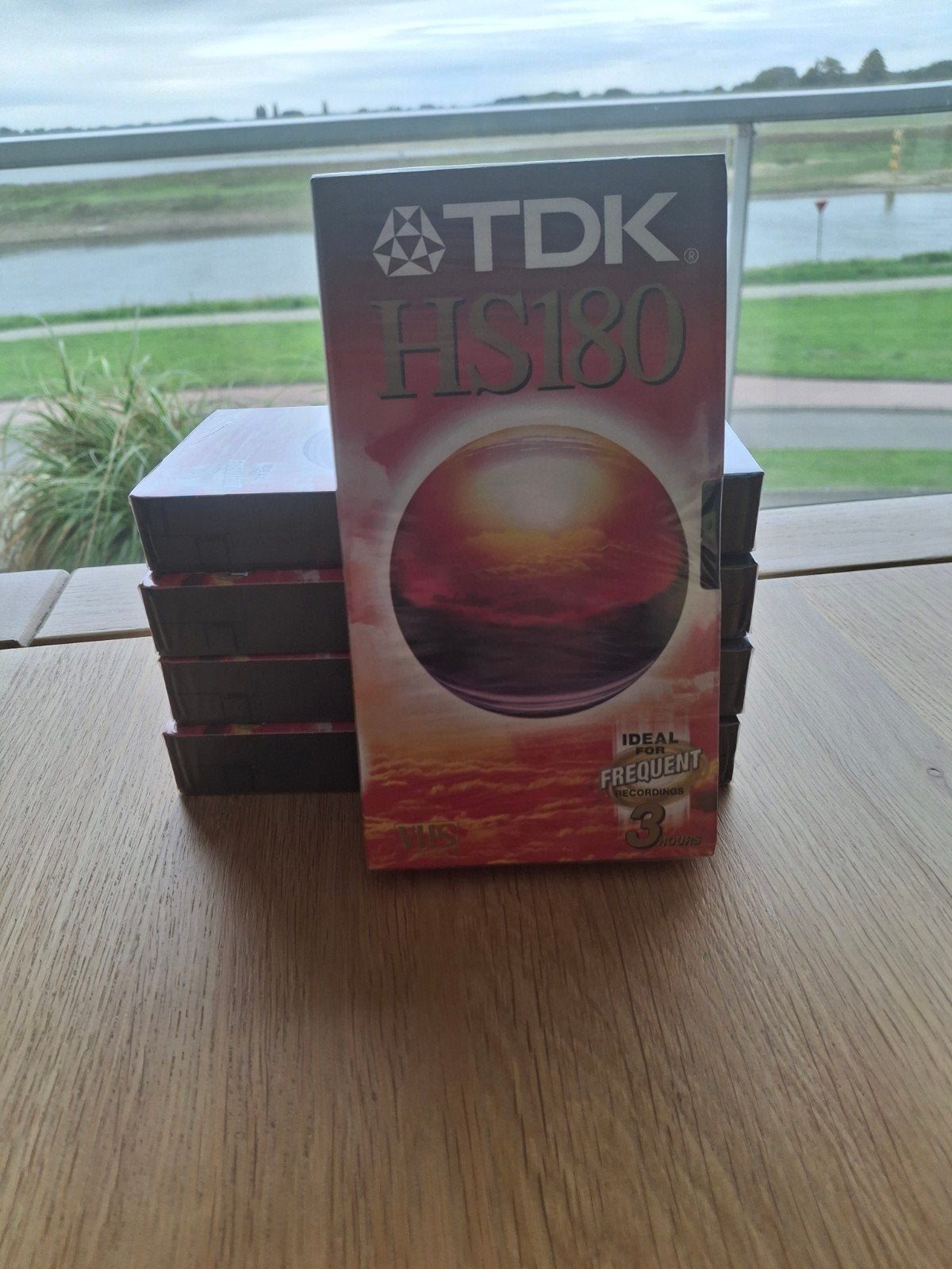 TDK E-180HSEN VHS Cassettes (5 stuks) - Nieuw in verpakking, Cd's en Dvd's, Ophalen of Verzenden, Nieuw in verpakking, VHS