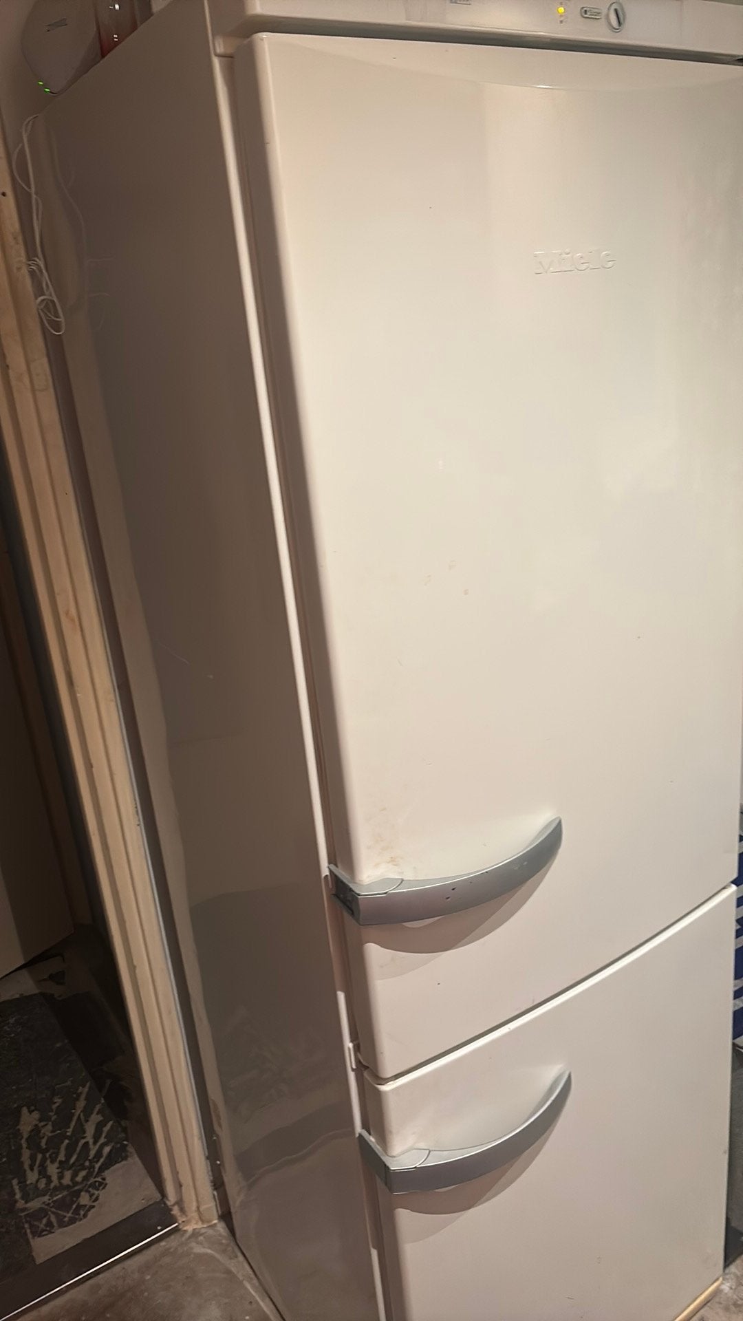 Gratis Miele Koelkast Ruilen voor tafelmodel!!!, Witgoed en Apparatuur, Ophalen, Gebruikt, Vrijstaand, Magnetron