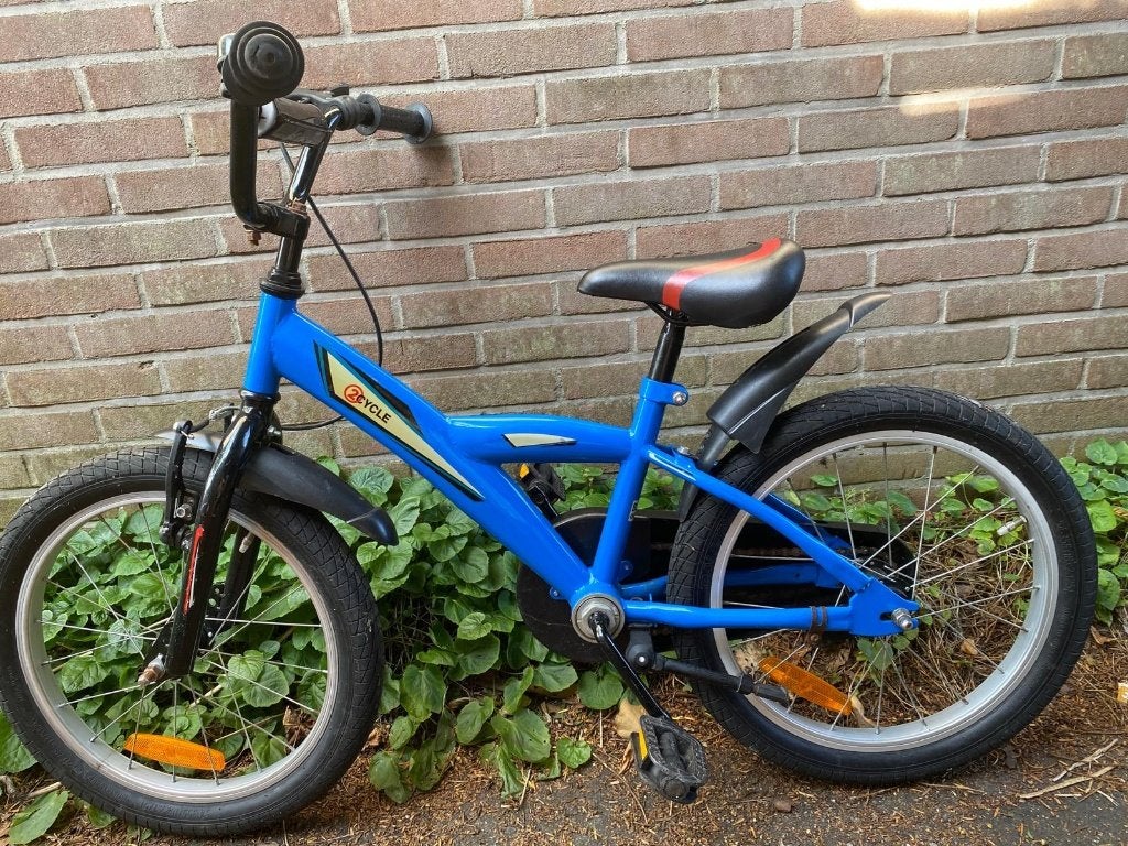 2Cycle Biker jongensfiets 18 inch, Fietsen en Brommers, Fietsen | Jongens, Terugtraprem, Gebruikt, Handrem, 18 inch
