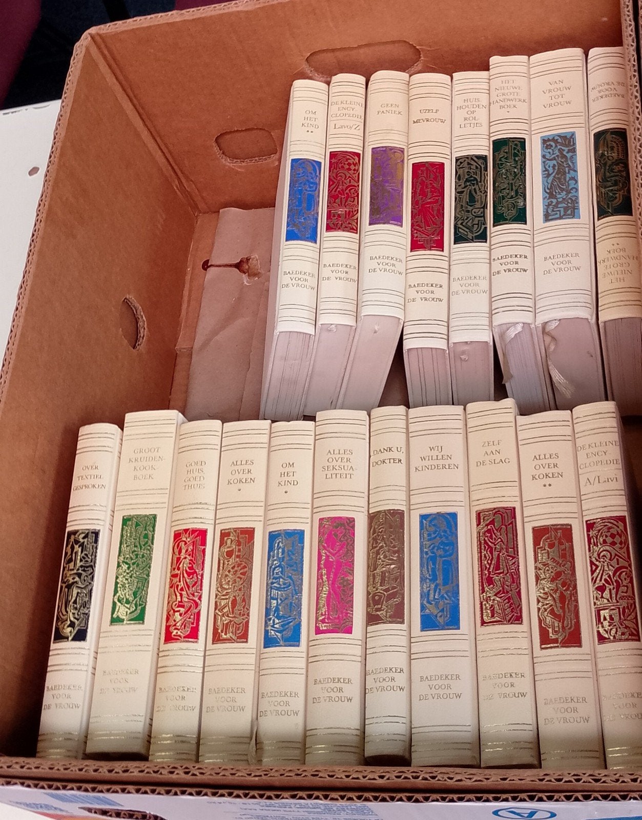 Doos vol oude boeken - Baedeker voor de Vrouw serie, Verzenden, Gelezen