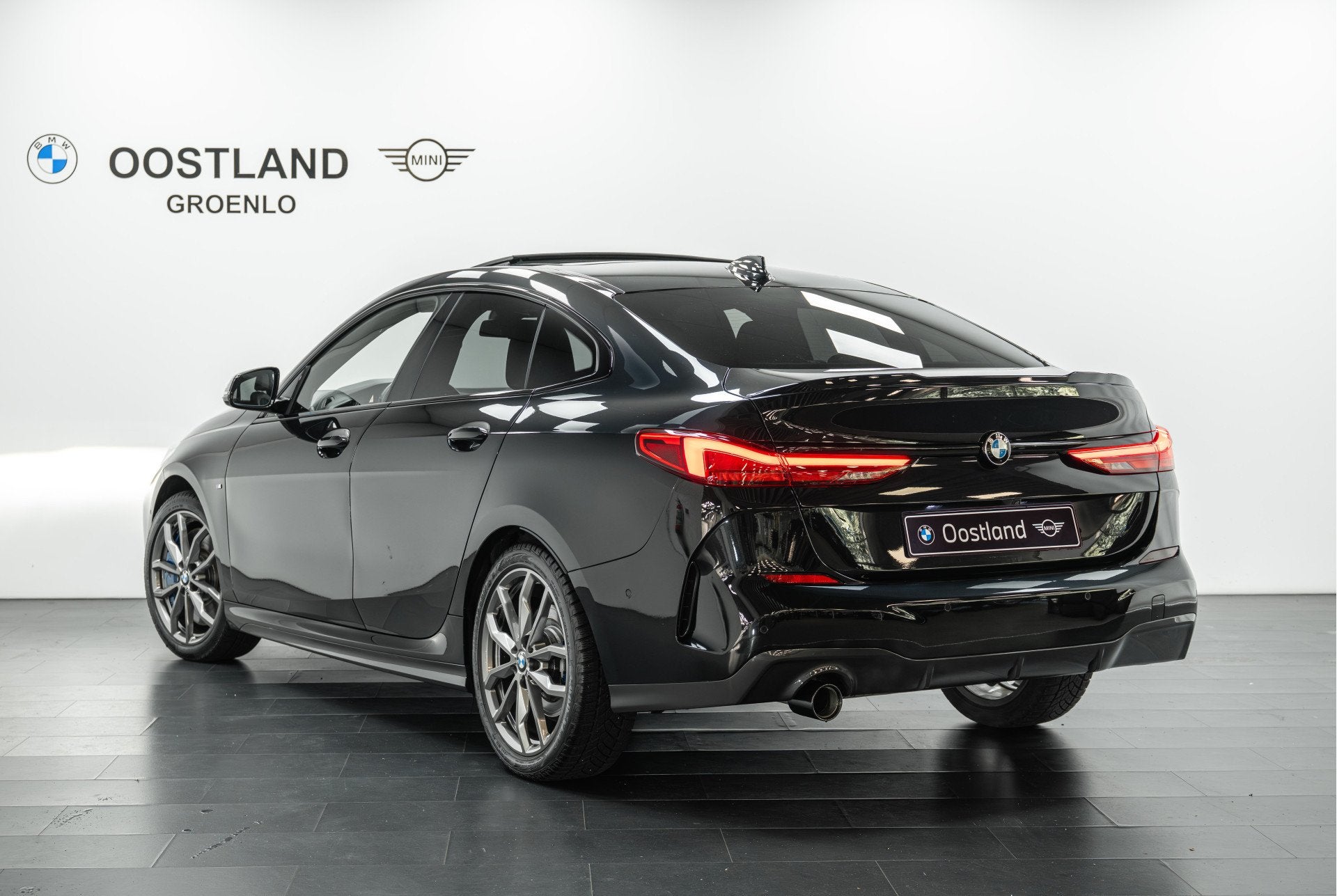 BMW 2 Serie Gran Coupé 218i Executive M Sport Automaat / Pa, Auto's, BMW, 12 maanden, 136 pk, 1350 kg, Leder en Stof