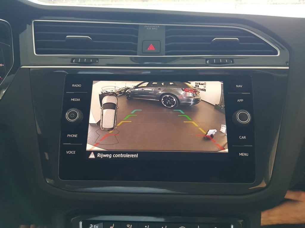 Volkswagen Golf 7 achteruitrijcamera met inbouw MIB2, Niet ingevuld, Niet ingevuld, Nieuw, Ophalen of Verzenden
