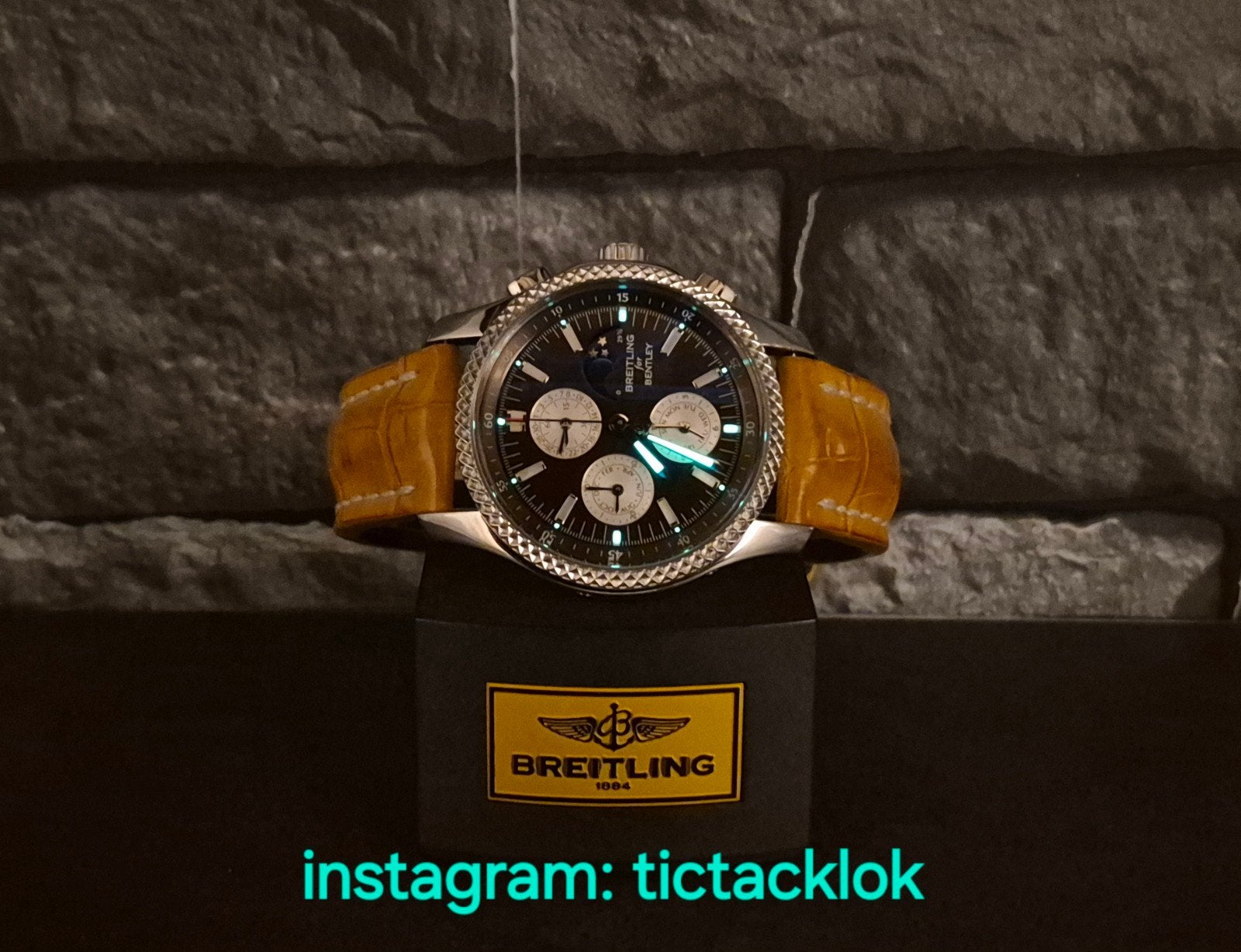 Breitling Bentley Mark VI 19 complications, moonphase, 2013, Leer, Zwitserland, Staal, Breitling