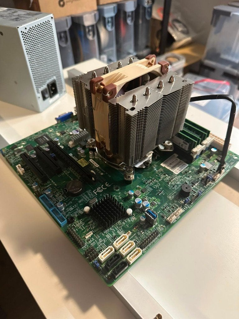 Supermicro X10SLM-F, DDR3, Ophalen of Verzenden, Zo goed als nieuw, Micro-ATX