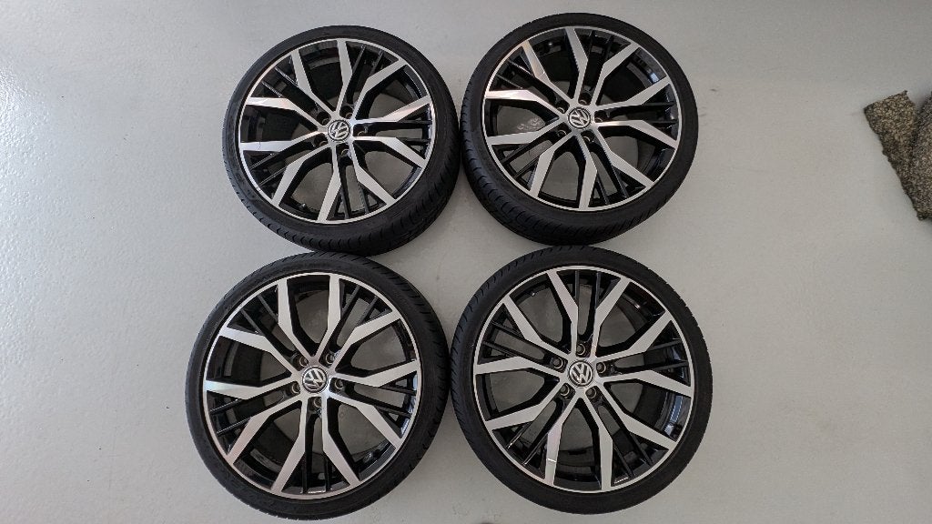 Set orginele Golf VII GTI 19 inch velgen type Santiago, Gebruikt, Velg(en), 235 mm, Personenwagen