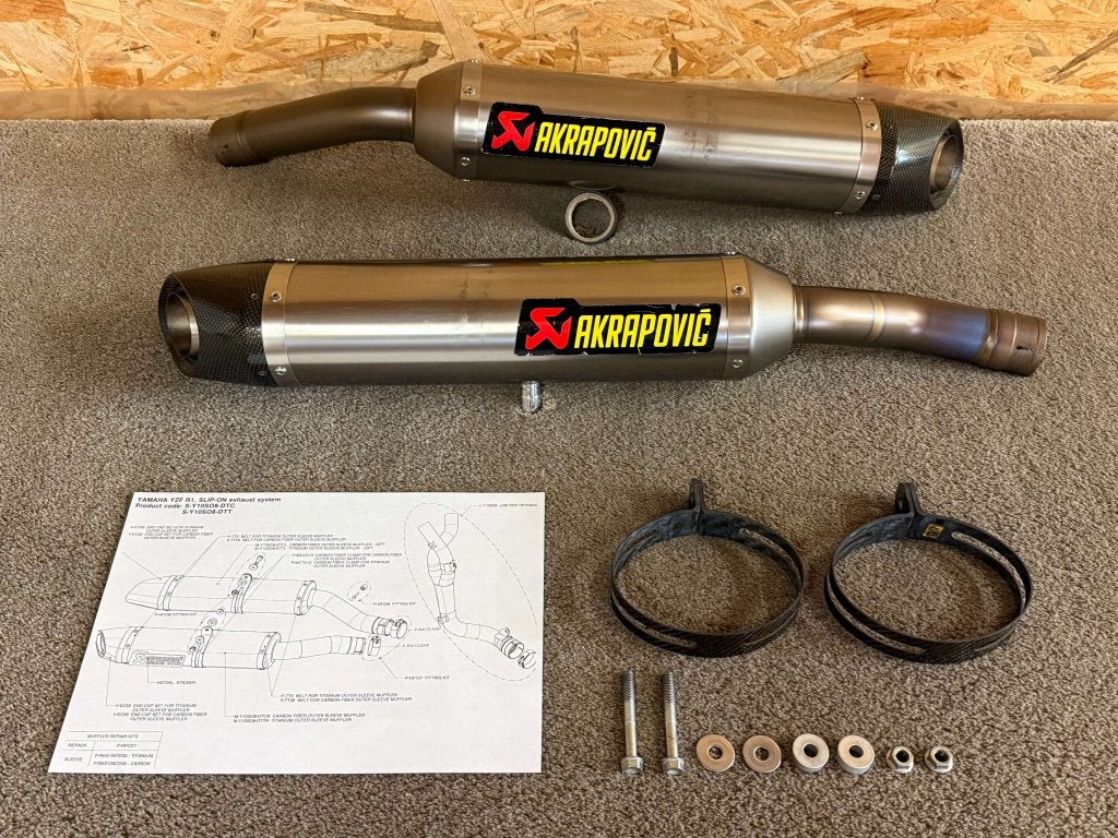 Akrapovic uitlaten dempers Yamaha YZF-R1 YZFR1 R1 2007 2008, Motoren, Onderdelen | Yamaha, Malo Hudo 8a, Ivan?na Gorica, 1295, SI