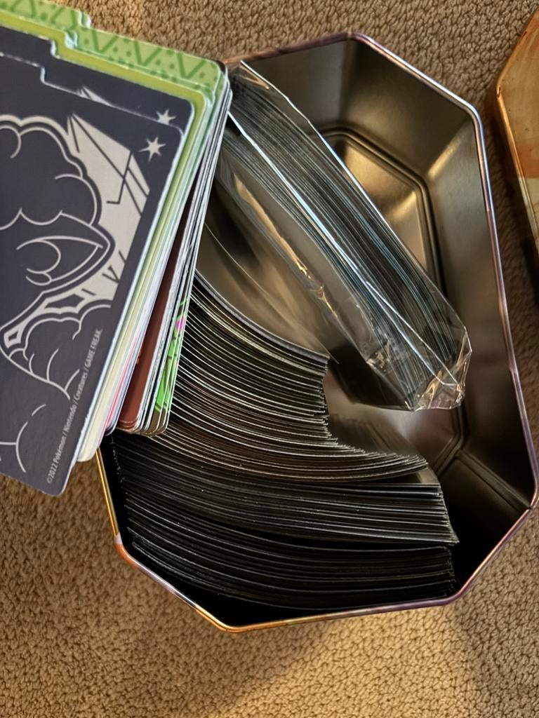 Doos vol sleves en dingen die je tussen kaarten kan doen, Ophalen, Zo goed als nieuw