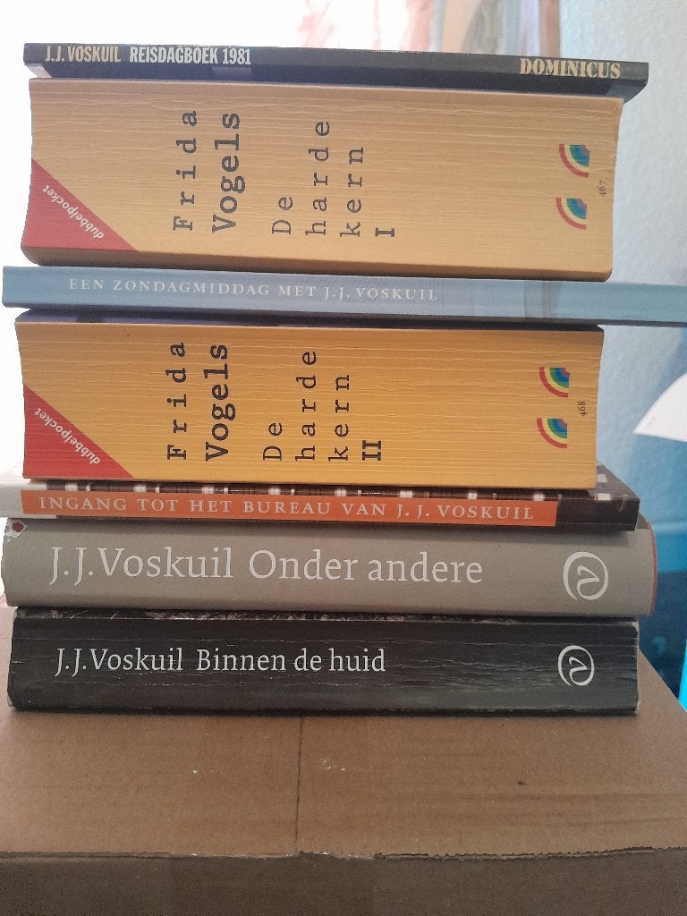 Frida Vogels; De harde kern 1 en 2, Boeken, Ophalen of Verzenden, Gelezen
