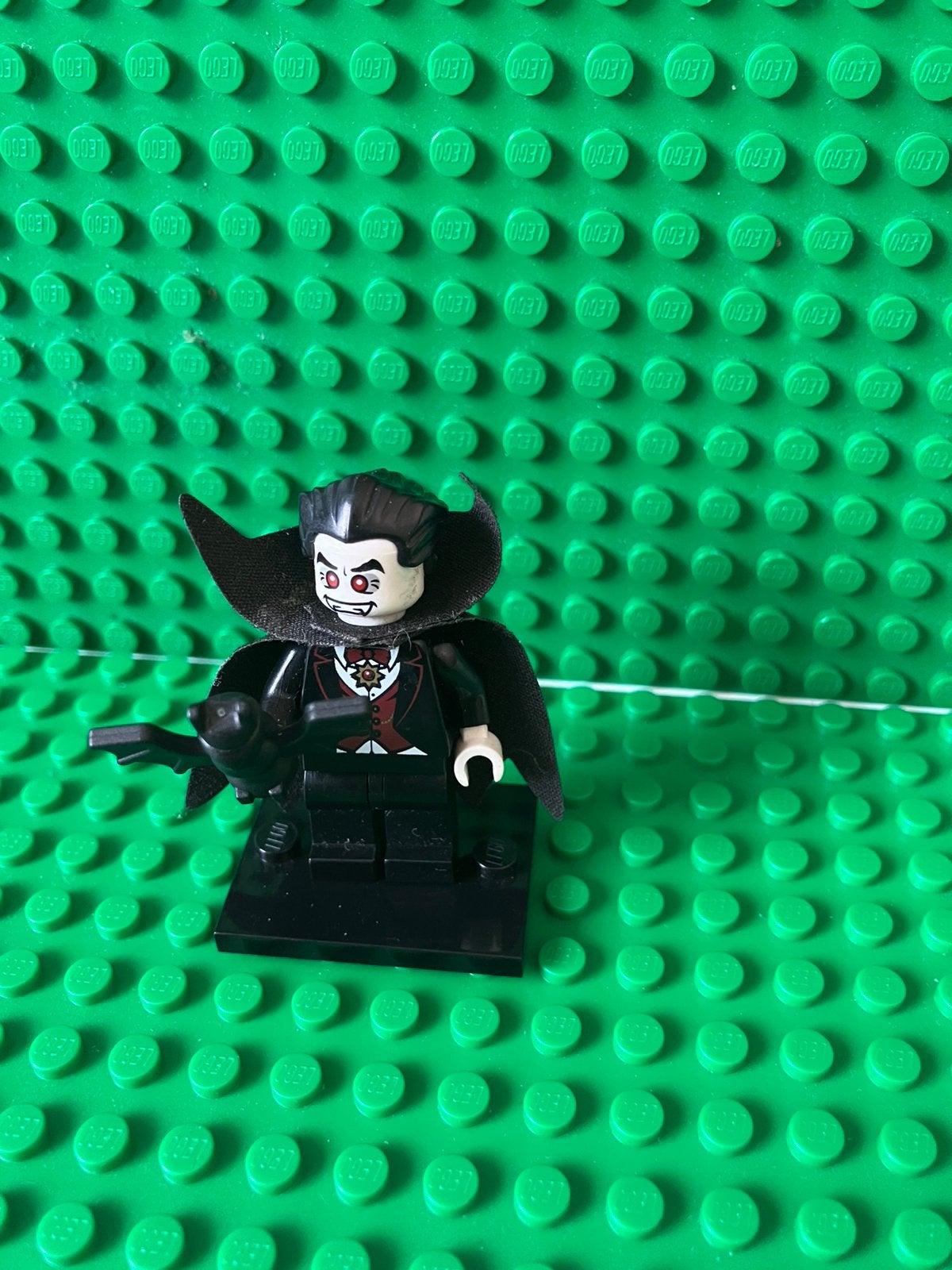 Collectible minifiguur Vampier, Kinderen en Baby's, Speelgoed | Duplo en Lego, Ophalen, Zo goed als nieuw