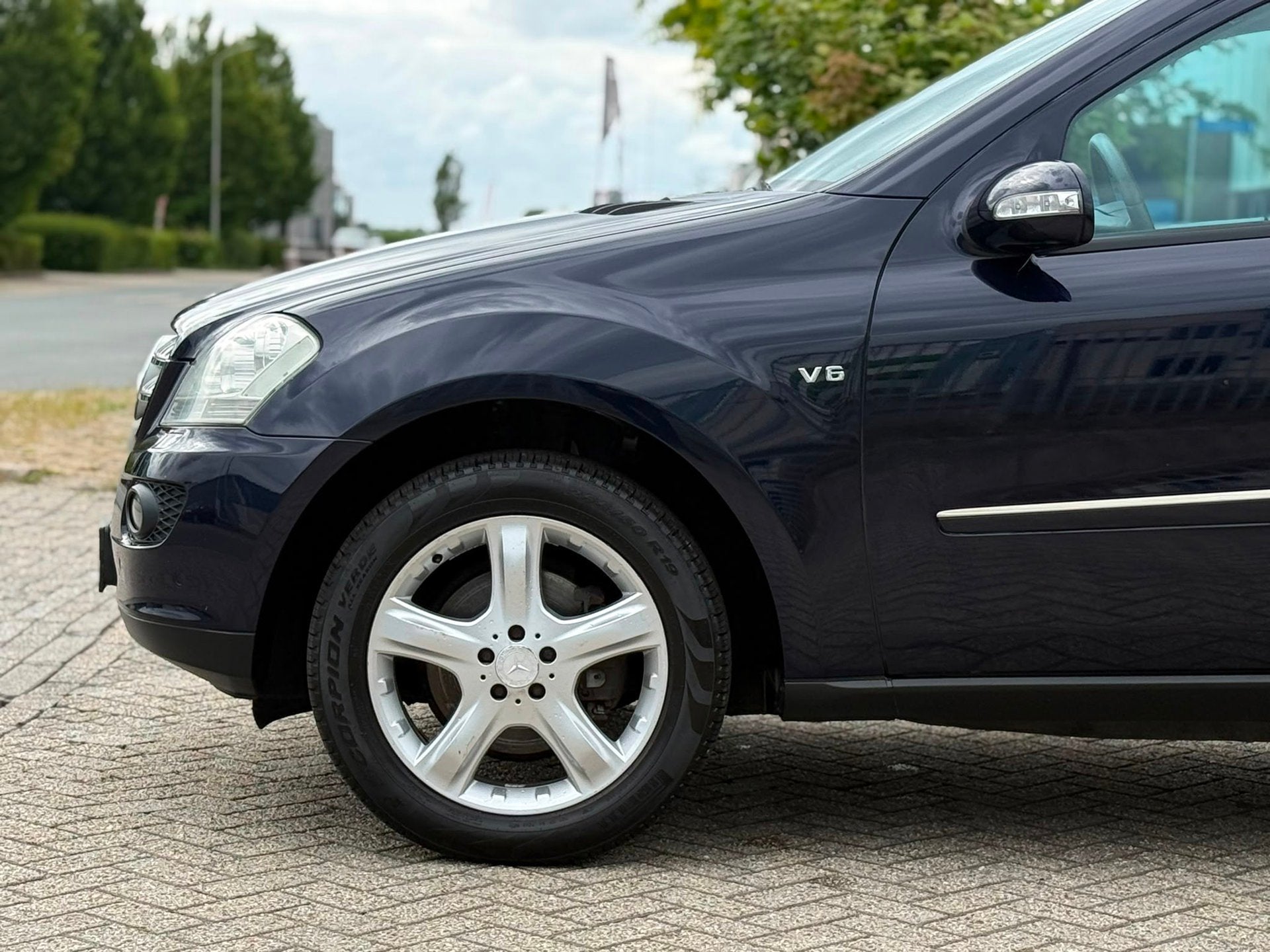 Mercedes-Benz M-klasse 350#Automaat#Airco#Youngtimer, Gebruikt, Zwart, 2035 kg, Traction-control