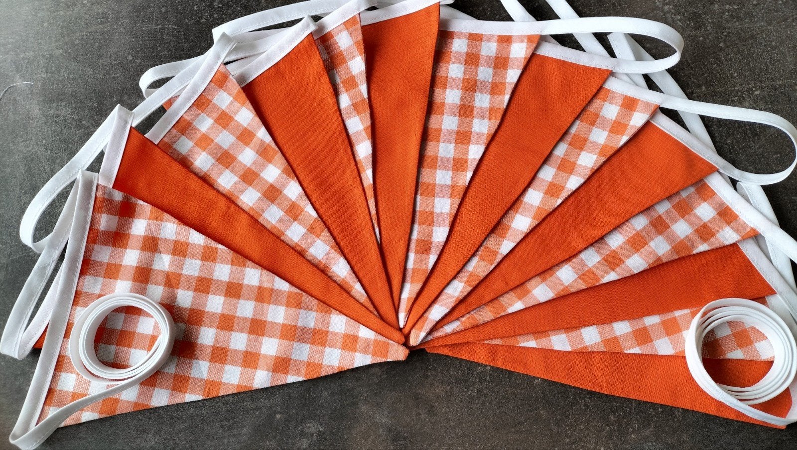 Vlaggenlijn ORANJE/WIT/UNI/GERUIT (5.45 m.), Ophalen of Verzenden, Nieuw, Versiering, Overige
