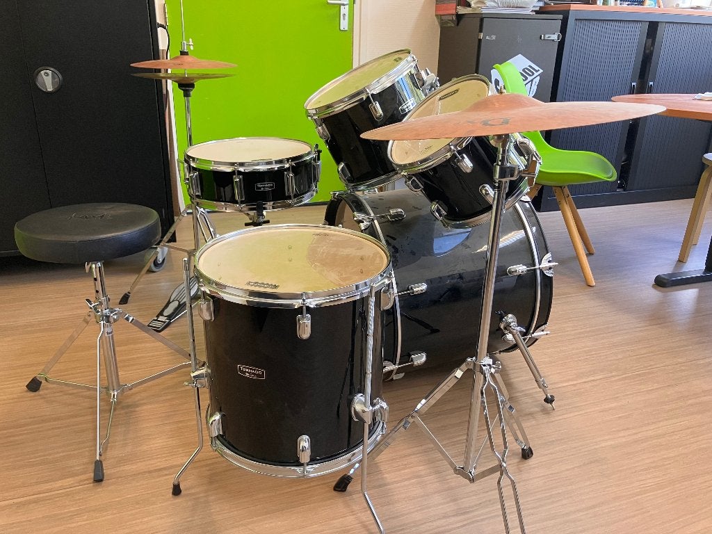 Tornado by Mapex drumstel - Compleet met bekkens en kruk, Muziek en Instrumenten, Ophalen, Gebruikt, Overige merken